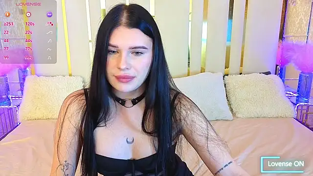 Neyla Charm online show from December 5, 2025, 7:17 am