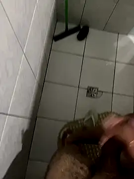 Snapshot of thomasllucas chatting on October 29, 2025, 8:10 pm thomasllucas online show from October 29, 2025, 8:10 pm