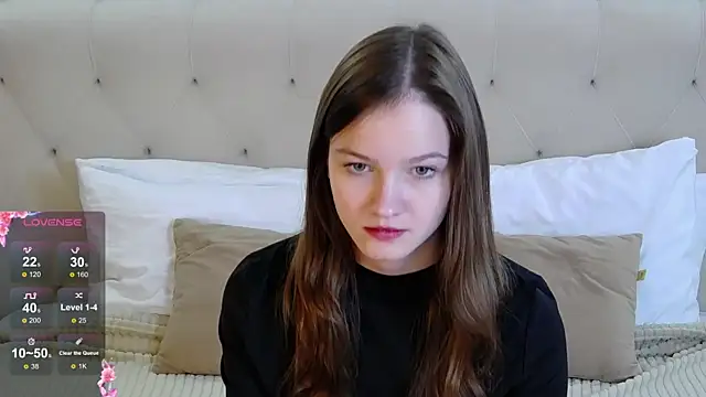 MichelleRoux online show from September 26, 2025, 11:25 am