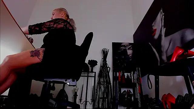 demisweet online show from February 3, 2026, 2:21 am