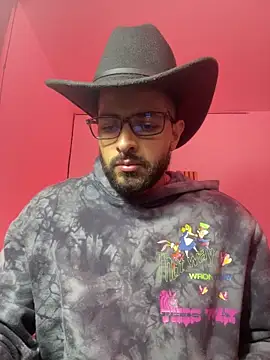 magnumchris online show from April 5, 2026, 11:35 pm