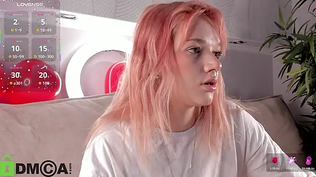 Snapshot of Molly_Platt chatting on February 9, 2026, 9:13 am Molly Platt online show from February 9, 2026, 9:13 am