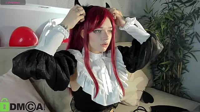 Snapshot of Molly_Platt chatting on February 12, 2026, 9:26 am Molly Platt online show from February 12, 2026, 9:26 am