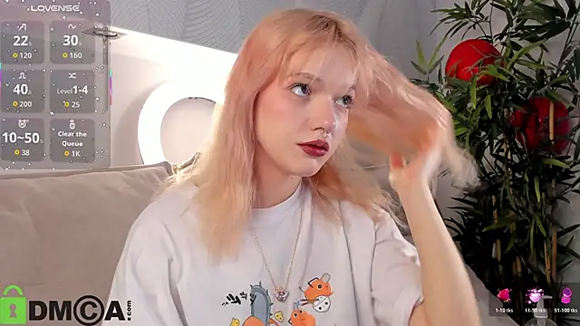 Snapshot of Molly_Platt chatting on February 22, 2026, 9:08 am Molly Platt online show from February 22, 2026, 9:08 am