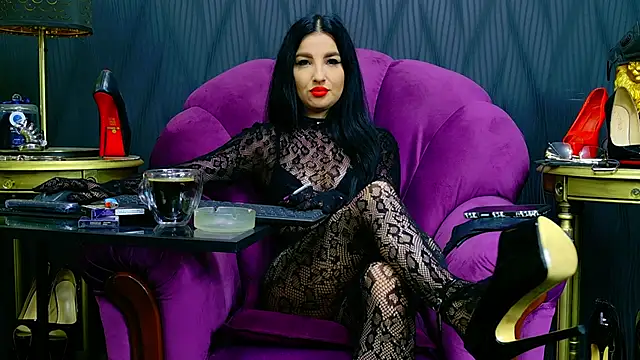 VivianReeve online show from May 18, 2026, 12:33 pm
