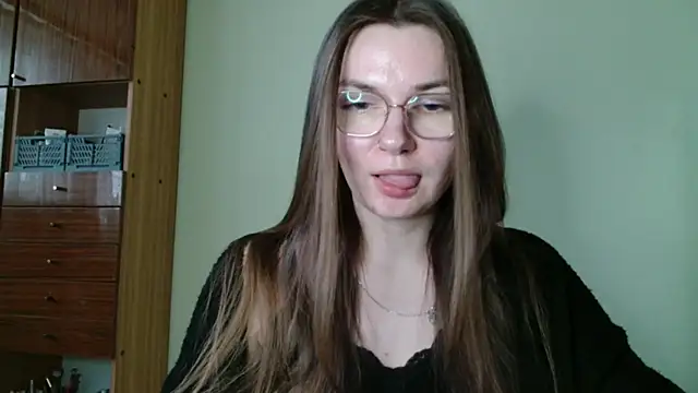 LooveELLYx online show from January 16, 2025, 2:41 pm