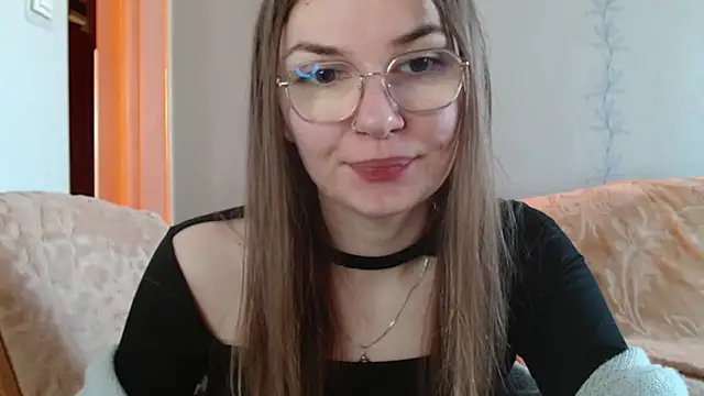 LooveELLYx online show from March 21, 2025, 7:55 am