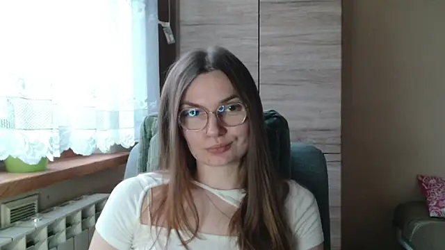 LooveELLYx online show from December 20, 2025, 7:37 am