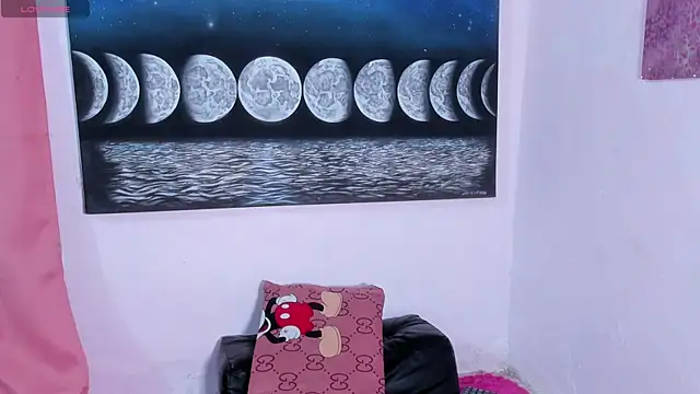 kethe love  online show from December 22, 2025, 9:45 pm