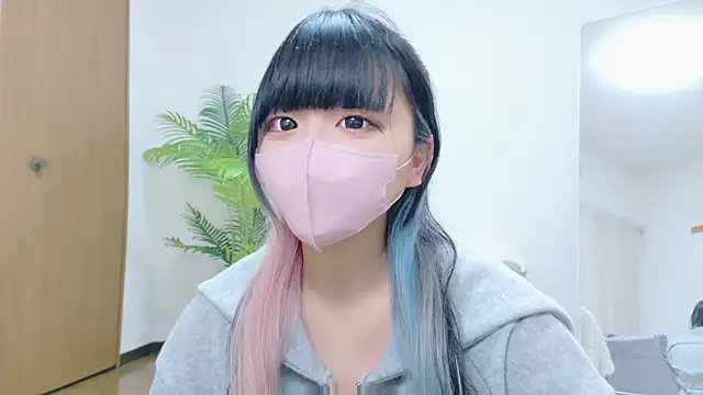 Snapshot of Nyan_love_ch chatting on October 8, 2025, 10:24 am Nyan love ch online show from October 8, 2025, 10:24 am