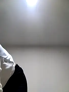 Oriana111 online show from March 18, 2026, 2:37 am