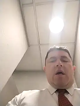 BigCristh79 online show from April 29, 2026, 7:34 am