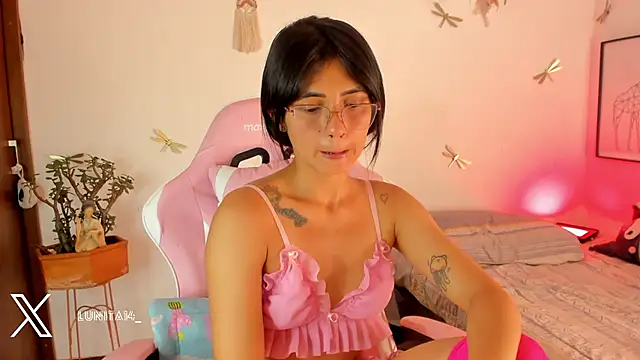 princessluna 19 online show from July 23, 2026, 9:46 pm