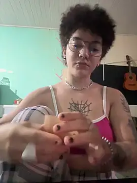CamillyBlum online show from May 19, 2026, 2:51 am