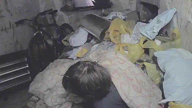 makarov1993 online show from May 6, 2026, 12:41 am