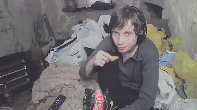 makarov1993 online show from May 19, 2026, 2:01 pm