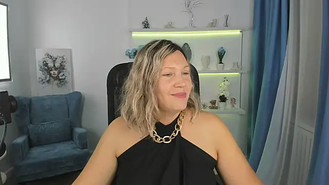 NinaStarle online show from September 17, 2025, 4:25 am