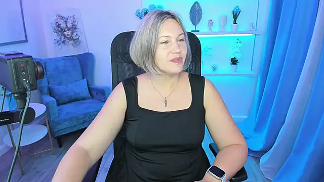 NinaStarle online show from September 25, 2025, 4:38 am