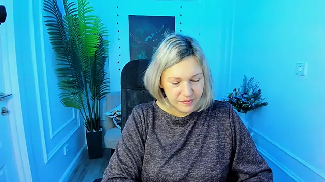 NinaStarle online show from October 15, 2025, 4:34 am