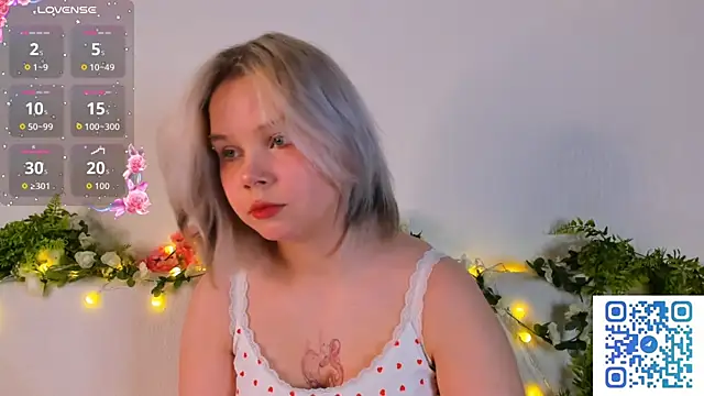 Snapshot of girlllsooft chatting on October 8, 2025, 7:11 pm girlllsooft online show from October 8, 2025, 7:11 pm