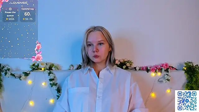 Snapshot of girlllsooft chatting on November 30, 2025, 2:15 am girlllsooft online show from November 30, 2025, 2:15 am