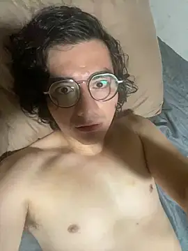 Snapshot of long_nigth chatting on June 26, 2026, 10:47 pm long nigth online show from June 26, 2026, 10:47 pm