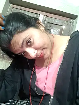 couple 71 online show from December 4, 2025, 5:06 am