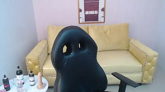 Snapshot of bellatrix_ch chatting on September 24, 2025, 4:10 pm bellatrix ch online show from September 24, 2025, 4:10 pm