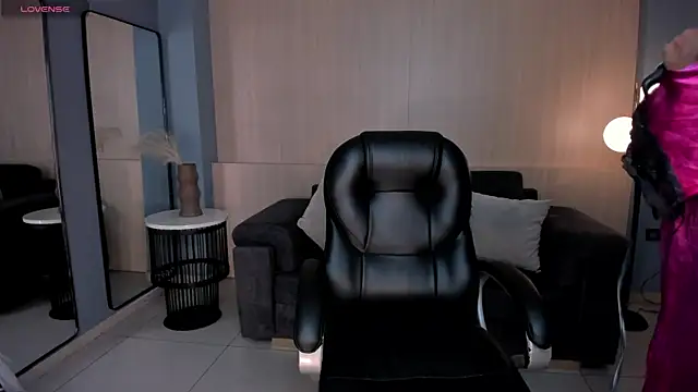 SarahYates online show from March 29, 2026, 11:27 pm