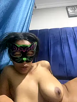 Snapshot of shortynude chatting on November 17, 2025, 11:32 pm shortynude online show from November 17, 2025, 11:32 pm