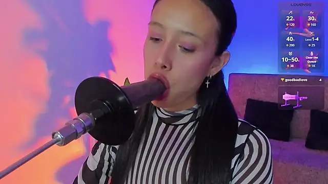 Snapshot of alicemoon__ chatting on November 11, 2025, 10:15 am alicemoon online show from November 11, 2025, 10:15 am