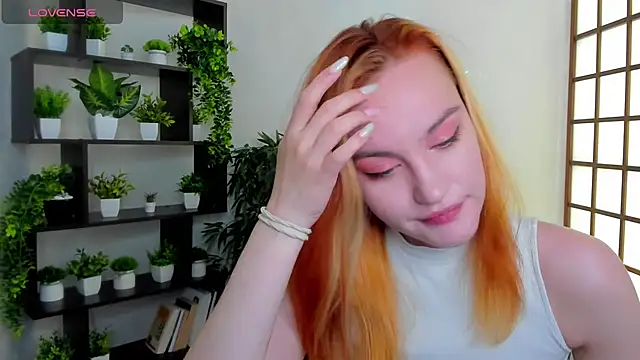 Ida FaneStain online show from October 18, 2025, 2:25 am