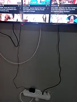 dickmancrazy online show from April 8, 2026, 9:31 am