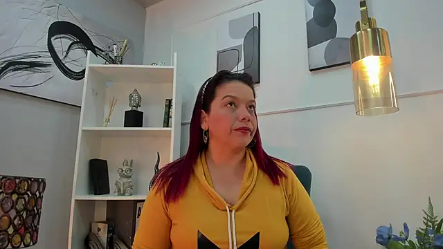 VeronicaBlake online show from June 1, 2026, 1:24 pm