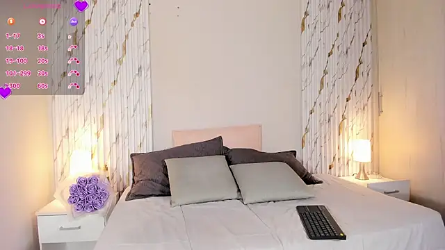 MissVioleet  online show from July 28, 2026, 5:12 pm