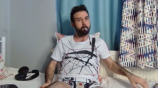 Snapshot of flydirty chatting on October 6, 2025, 10:56 am flydirty online show from October 6, 2025, 10:56 am