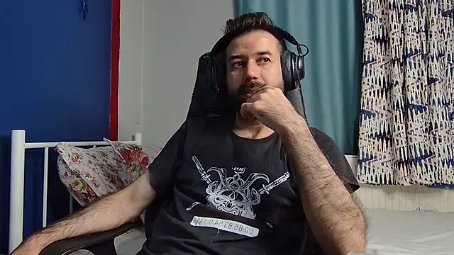 Snapshot of flydirty chatting on October 8, 2025, 10:13 am flydirty online show from October 8, 2025, 10:13 am