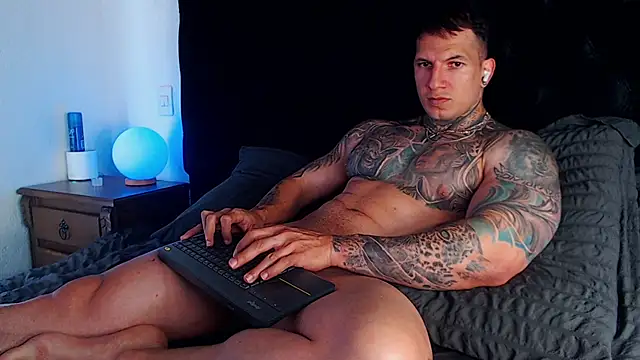 Snapshot of Shane_Clay chatting on April 19, 2026, 2:38 pm Shane Clay online show from April 19, 2026, 2:38 pm