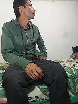 paisita122 online show from January 12, 2026, 4:18 am