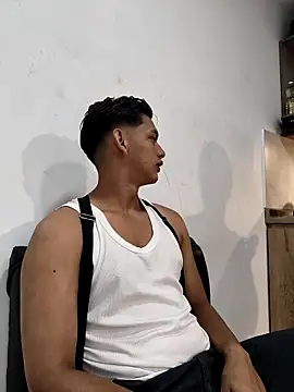 Snapshot of Hiroshi_Shen chatting on September 25, 2025, 11:36 am Hiroshi Shen online show from September 25, 2025, 11:36 am