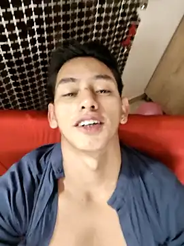 Snapshot of Hiroshi_Shen chatting on October 11, 2025, 12:21 am Hiroshi Shen online show from October 11, 2025, 12:21 am