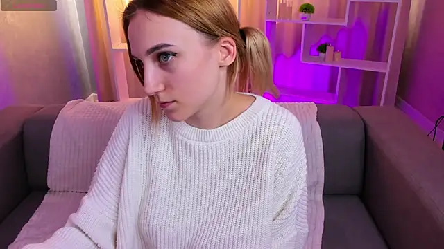 Snapshot of graseflower chatting on April 15, 2026, 1:12 am graseflower online show from April 15, 2026, 1:12 am