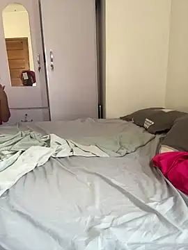 PrettyNina77 online show from April 16, 2026, 10:16 am