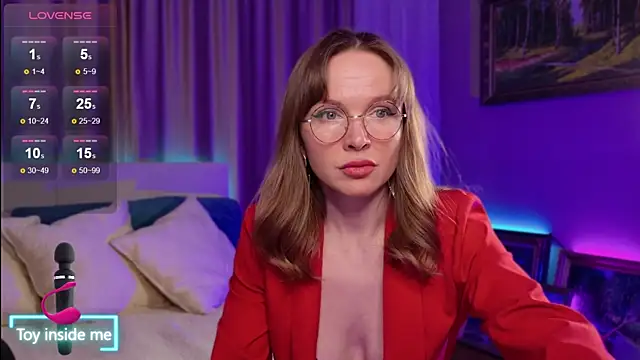 Snapshot of IkonaDidi chatting on October 3, 2025, 2:25 pm IkonaDidi online show from October 3, 2025, 2:25 pm