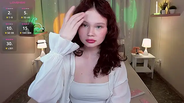 Snapshot of EmilyChaves chatting on May 26, 2026, 7:37 am EmilyChaves online show from May 26, 2026, 7:37 am
