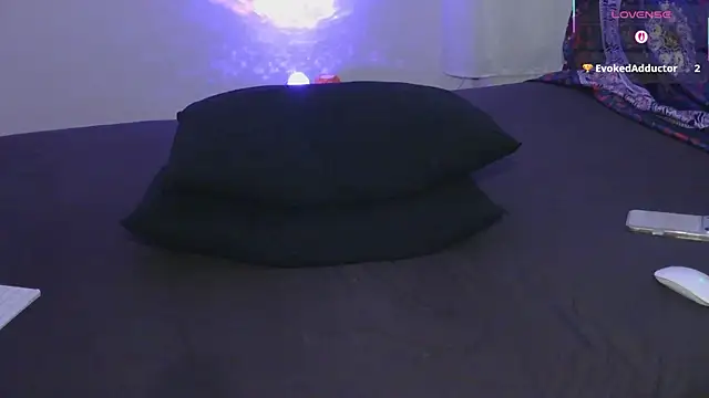 MrsNehir online show from January 13, 2026, 11:04 am