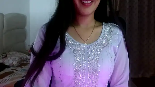 Snapshot of Mini_Meera chatting on November 2, 2025, 4:42 pm Mini Meera online show from November 2, 2025, 4:42 pm