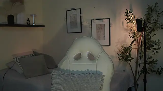 Snapshot of isabella-garcia- chatting on July 19, 2026, 12:25 am isabella-garcia- online show from July 19, 2026, 12:25 am