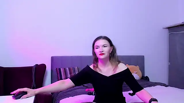 Katherine Twilight online show from October 30, 2025, 3:35 pm