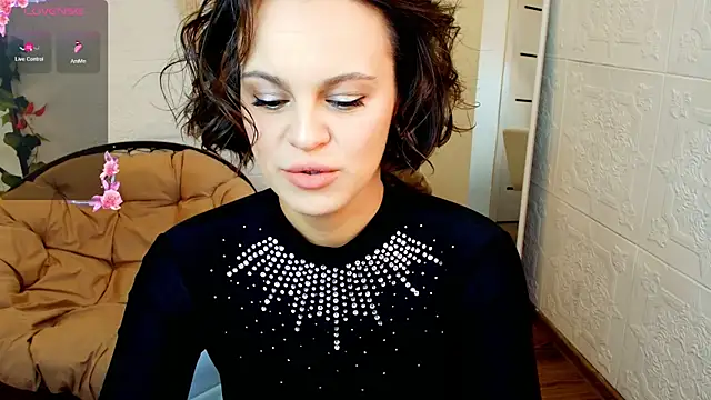 KiraEnergy online show from September 12, 2025, 2:00 am